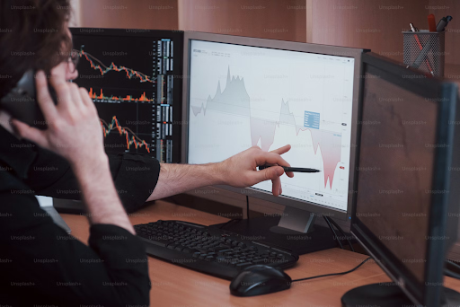 Discover the Benefits of Learning with a Free Stock Trading Course